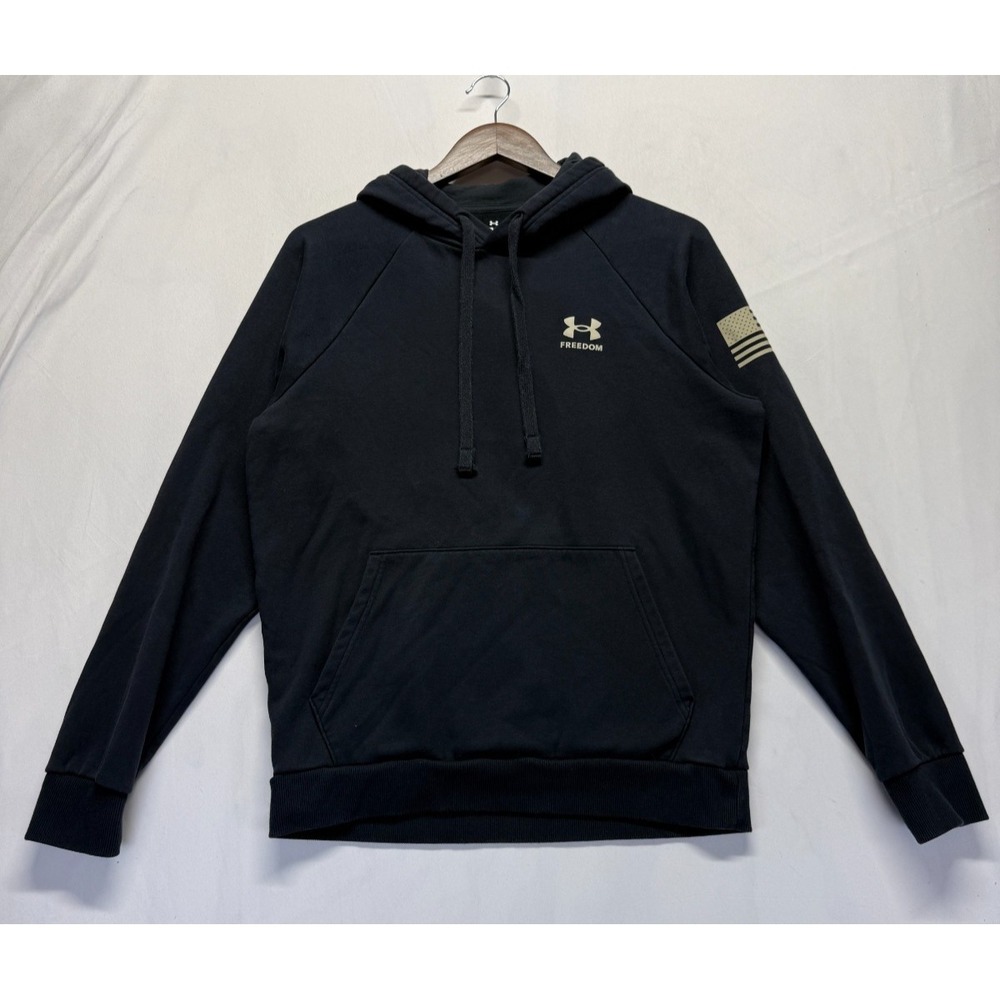 Under Armour Freedom Hoodie Mens Small Black Graphic Print Camo American Flag
